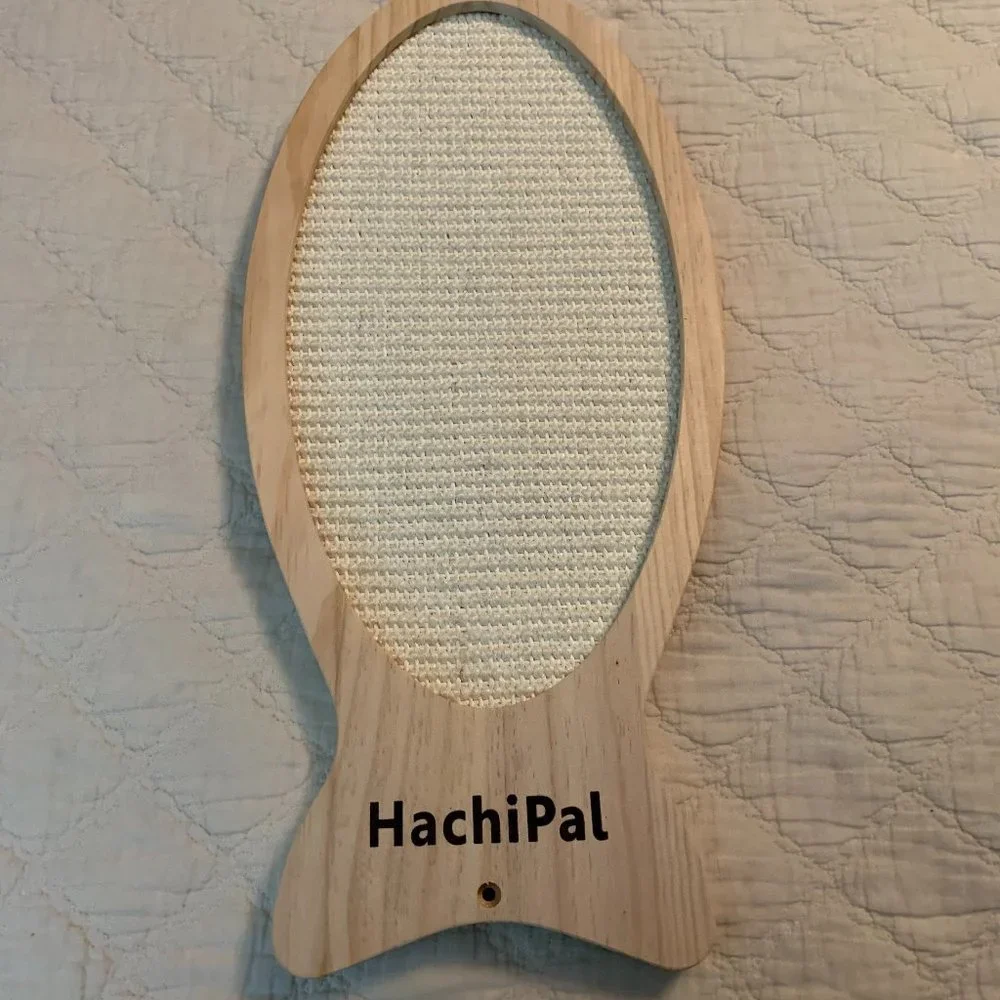 HACHIPAL WALL MOUNTED CAT SCRATCHER 9